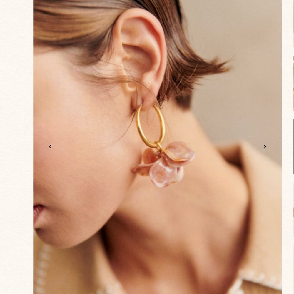 Sezane Flora Hoops in Blush Colorway
